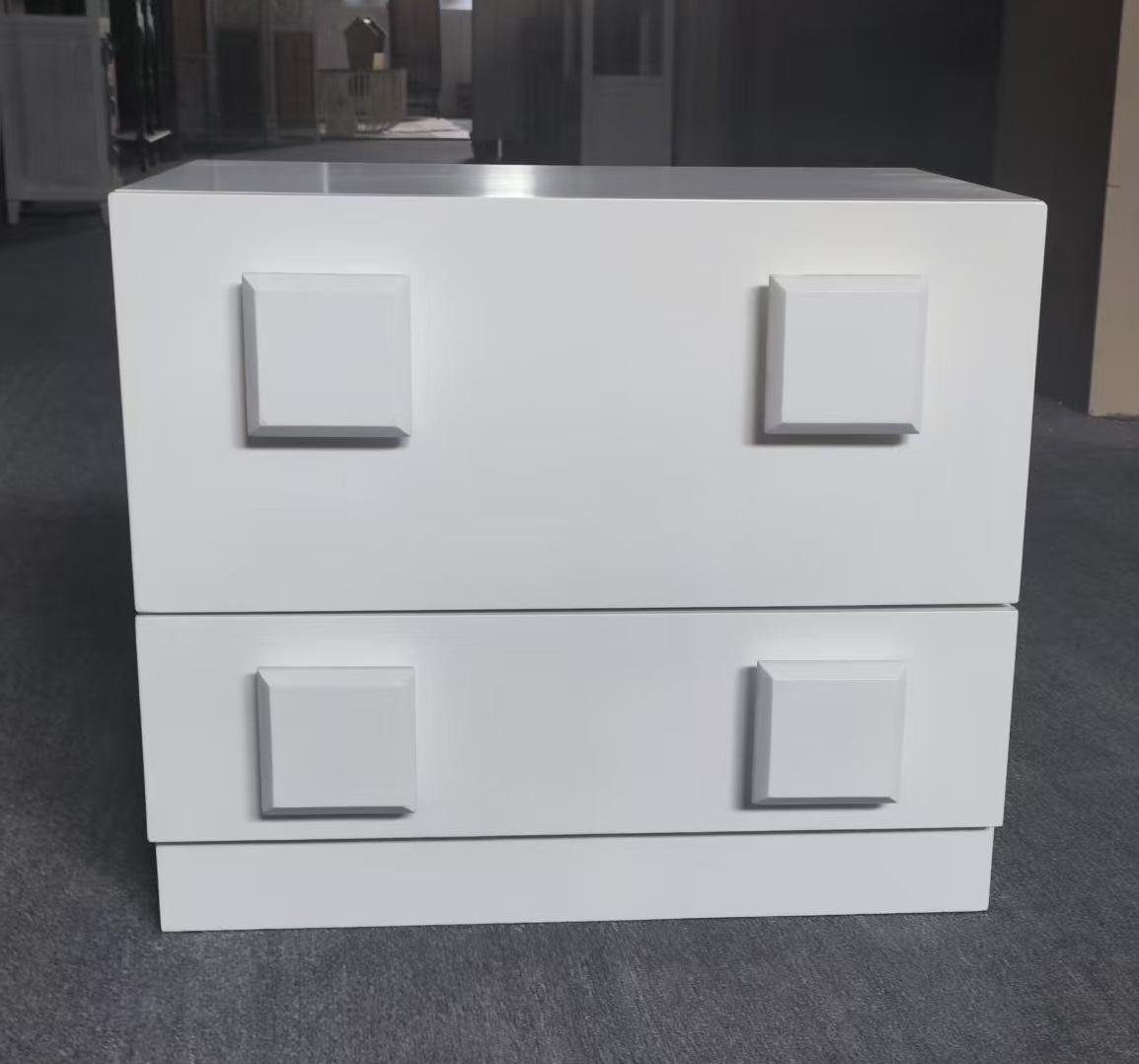 Hometios Furniture - Contemporary Bedside Table with 3 Drawers